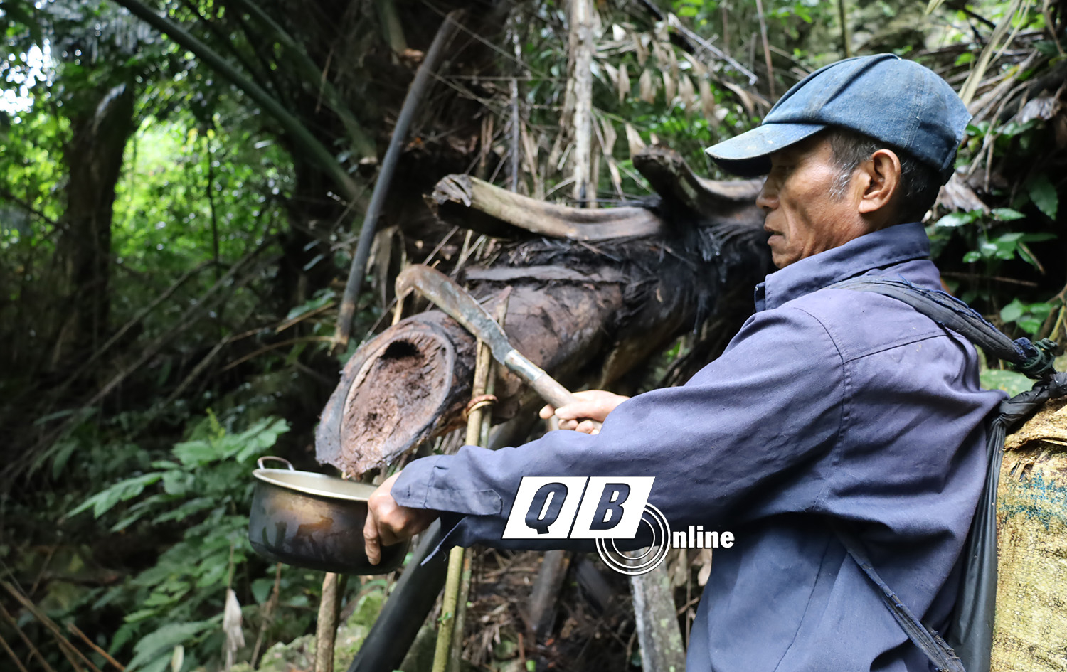 Rượu đoác là thứ thức uống gắn bó với đời sống, văn hóa của người Rục.