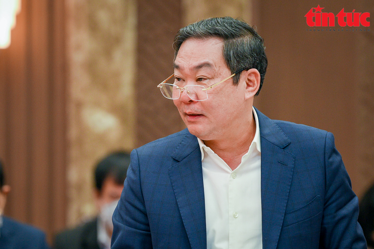 Ông Lê Hồng Sơn tạm thời điều hành hoạt động TP Hà Nội từ 7/6/2022.