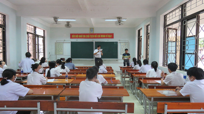 Thí sinh được phổ biến quy chế thi trước khi làm bài thi