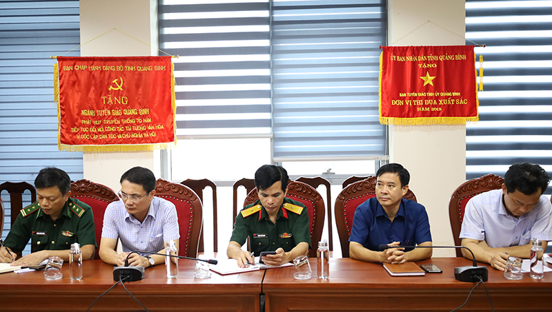 Các đại biểu dự hội nghị.