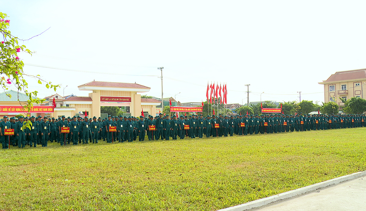 Các Trung đội Dân quân cơ động tham dự hội thao Trung đội Dân quân tự vệ cơ động các xã phường năm 2022