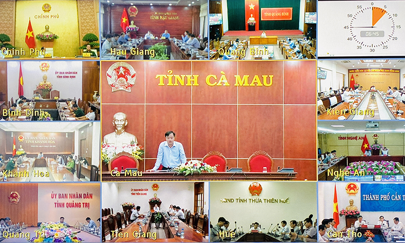 Đại biểu dự hội nghị tại các điểm cầu phát biểu thảo luận.