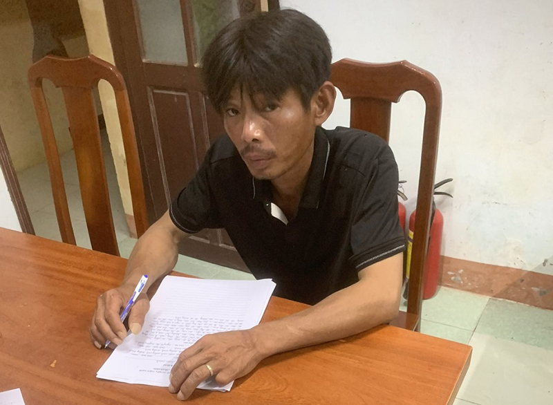 Đối tượng Nguyễn Văn Quân tại cơ quan công an.
