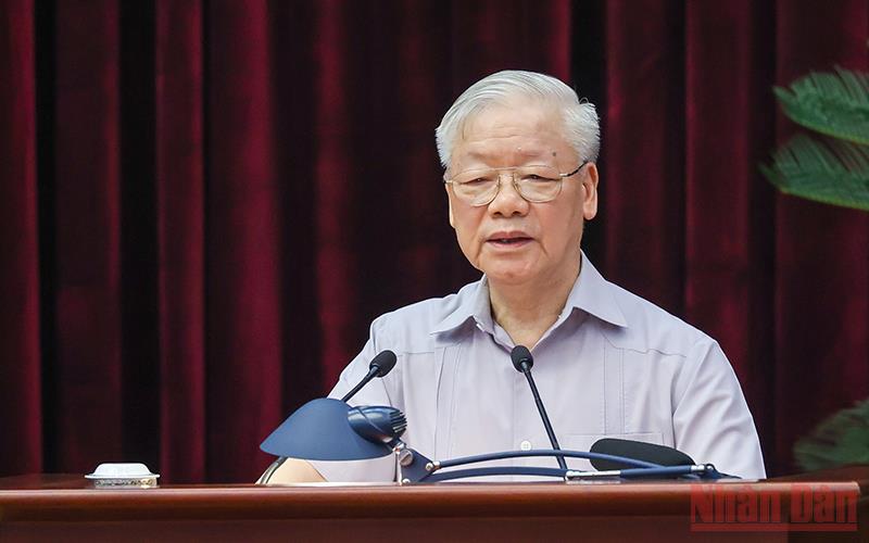  Tổng Bí thư Nguyễn Phú Trọng phát biểu chỉ đạo Hội nghị. (Ảnh: ĐĂNG KHOA)
