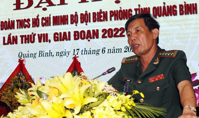 Đại tá Lê Văn Tiến, Bí thư Đảng ủy, Chính ủy BĐBP tỉnh phát biểu chỉ đạo đại hội. 