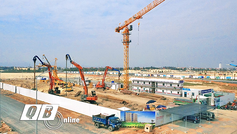 Các đơn vị thi công đẩy nhanh tiến độ triển khai dự án trên địa bàn tỉnh.