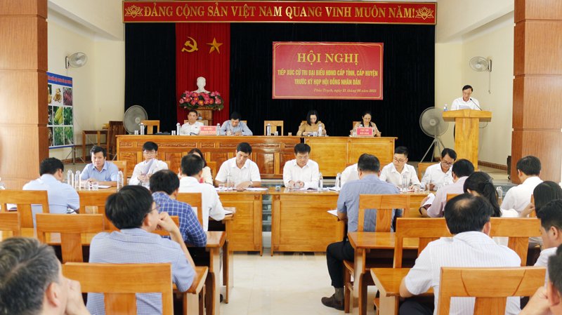 Đại biểu HĐND tỉnh đã thông báo một số kết quả nổi bật về tình hình kinh tế-xã hội của tỉnh 5 tháng đầu năm 2022 
