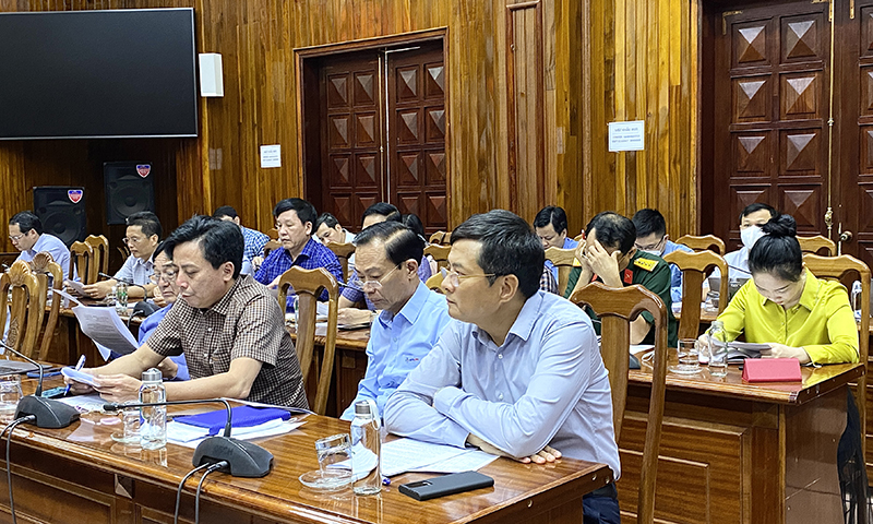 Đại biểu tham dự cuộc họp.