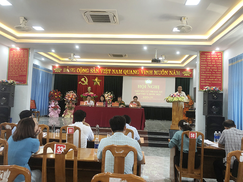 Đoàn ĐBQH tỉnh tiếp xúc với cử tri TX. Ba Đồn tại phường Quảng Phong.