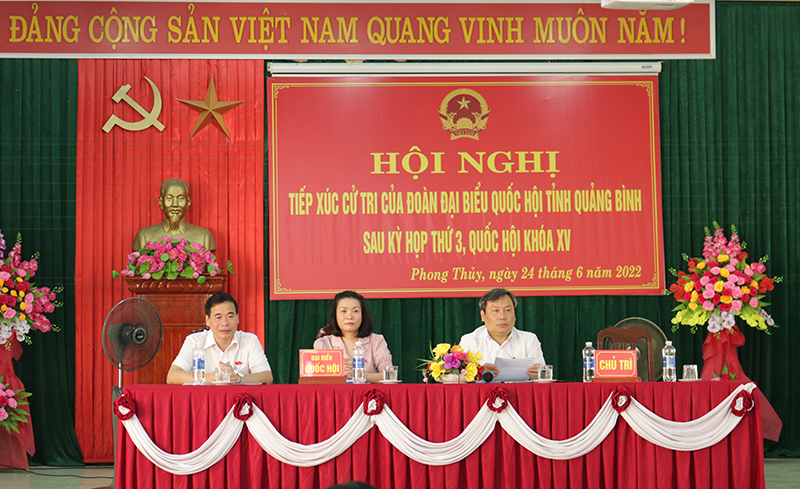 Đoàn ĐBQH tỉnh tiếp xúc cử trị tại huyện Lệ Thủy.