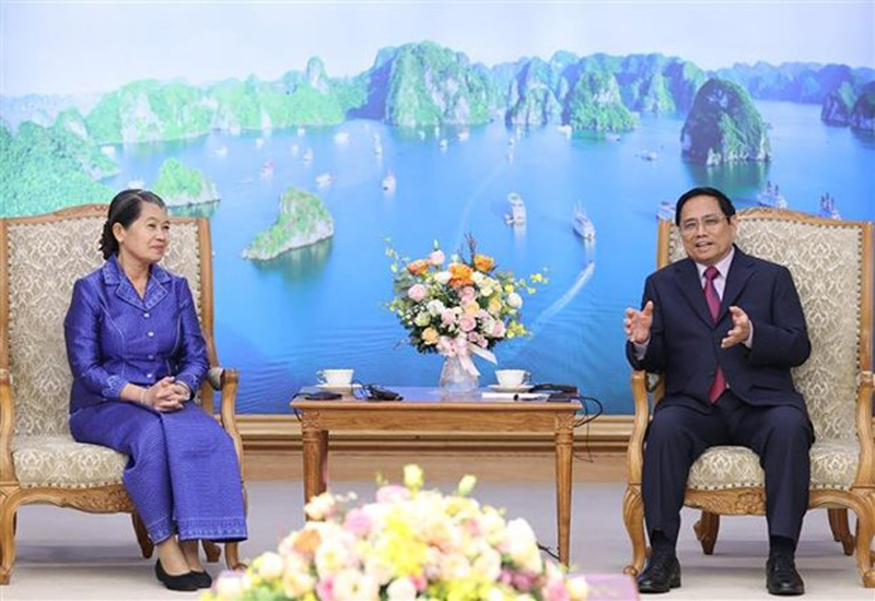 Thủ tướng Phạm Minh Chính tiếp Phó Thủ tướng Campuchia Men Sam An. (Ảnh: Dương Giang/TTXVN)