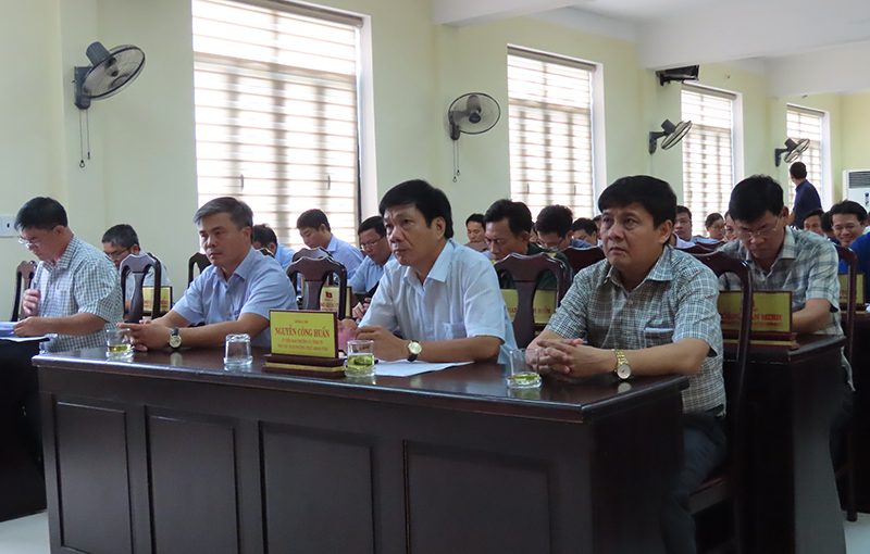 Các đại biểu tham dự hội nghị.