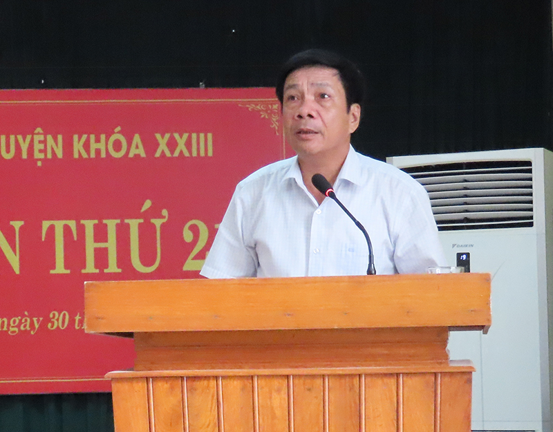 Đồng chí Phó Chủ tịch Thường trực HĐND tỉnh Nguyễn Công Huấn phát biểu chỉ đạo tại hội nghị.