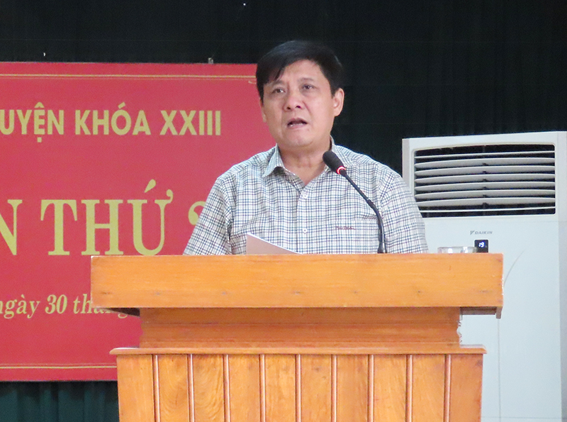Đồng chí Bí thư Huyện ủy Bố Trạch Lê Công Toán kết luận hội nghị.