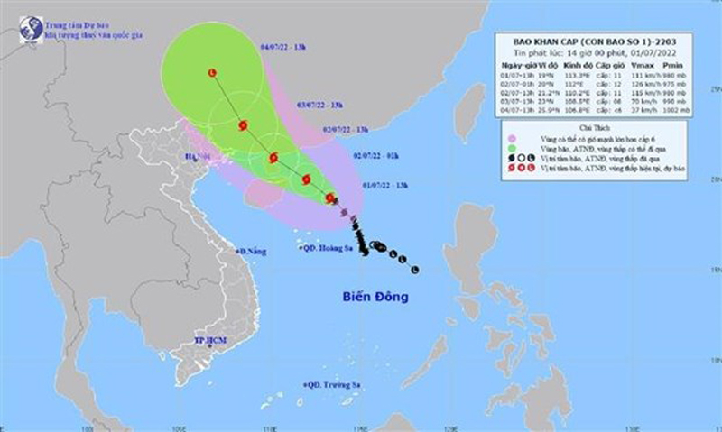 Bản đồ đường đi của bão số 1 trên Biển Đông. (Ảnh: TTXVN phát)