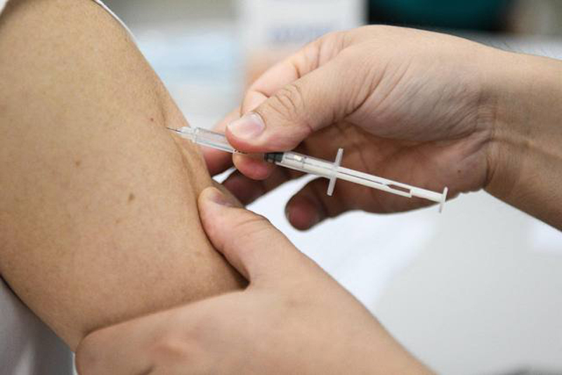 Vaccine hiện tại vẫn có hiệu quả đối với các biến thể BA.4 và BA.5 - Ảnh: VGP/Hiền Minh