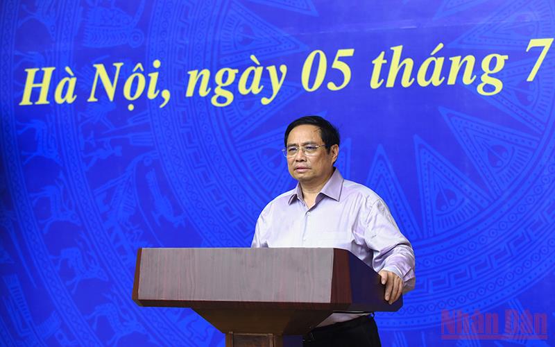  Thủ tướng Chính phủ Phạm Minh Chính phát biểu tại phiên họp. (Ảnh: TRẦN HẢI)