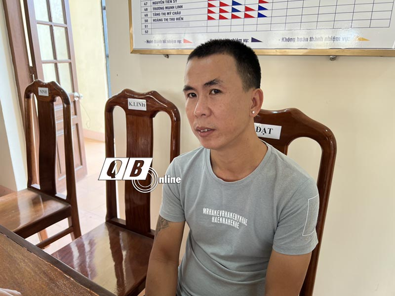 Đối tượng Phạm Thanh Tú làm đại lý cấp 2 cho các đại lý cấp 1 để mua bán điểm Rik bị khởi tố về tội tổ chức đánh bạc.