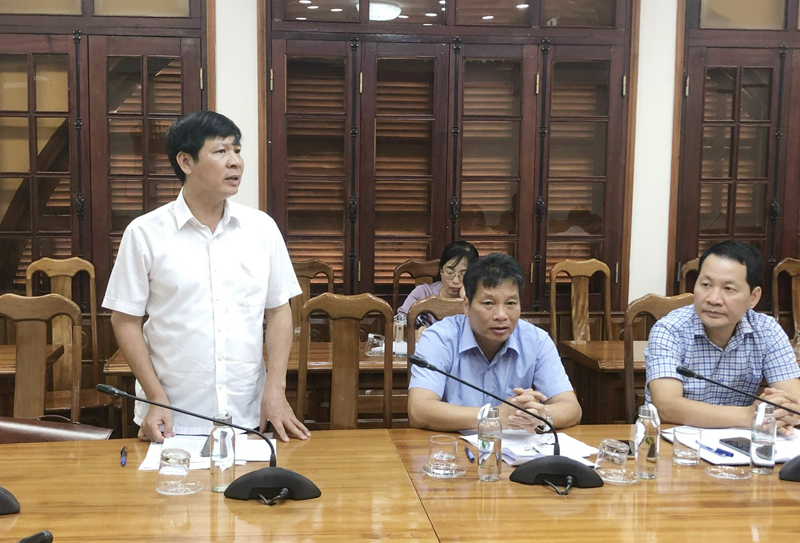 Đại diện lãnh đạo sở Nội vụ phát biểu tại buổi làm việc.
