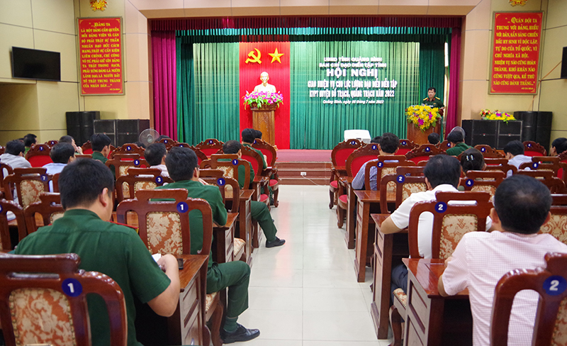  Toàn cảnh hội nghị.