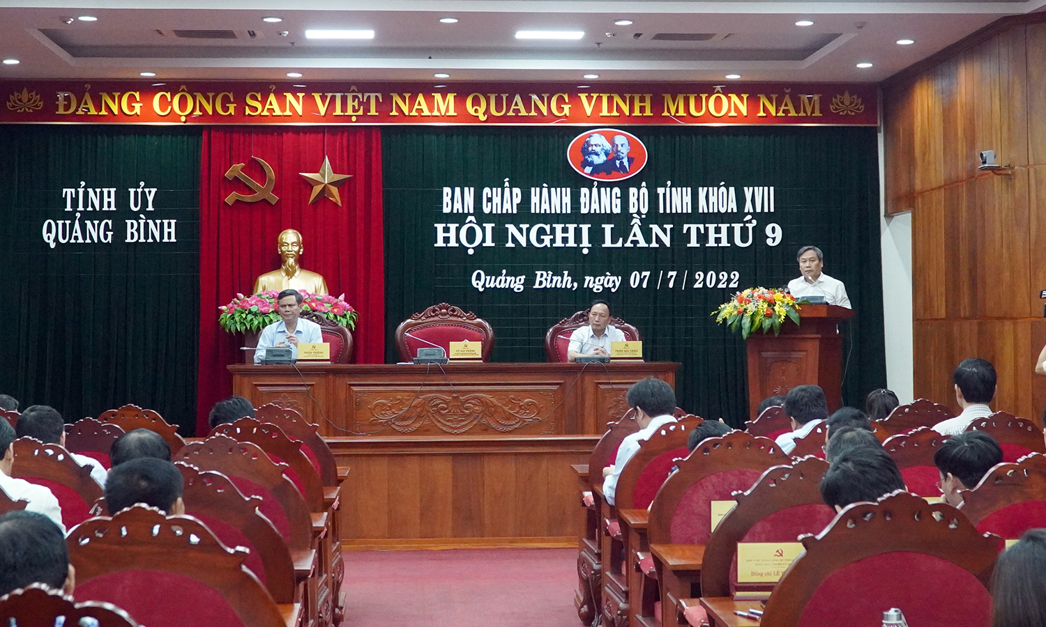 Toàn cảnh hội nghị
