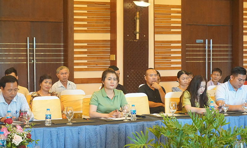 Đại biểu dự hội nghị.