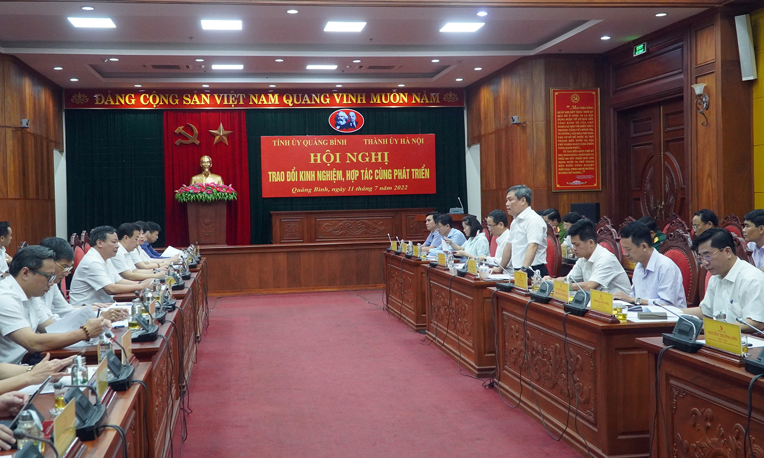 Toàn cảnh hội nghị