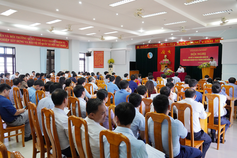 Quang cảnh hội nghị.