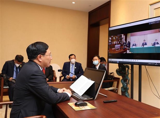 Phó Thủ tướng Thường trực Phạm Bình Minh tại buổi tiếp ông Lưu Ninh - Bí thư Đảng ủy Khu tự trị dân tộc Choang Quảng Tây (Trung Quốc). (Ảnh: TTXVN phát)