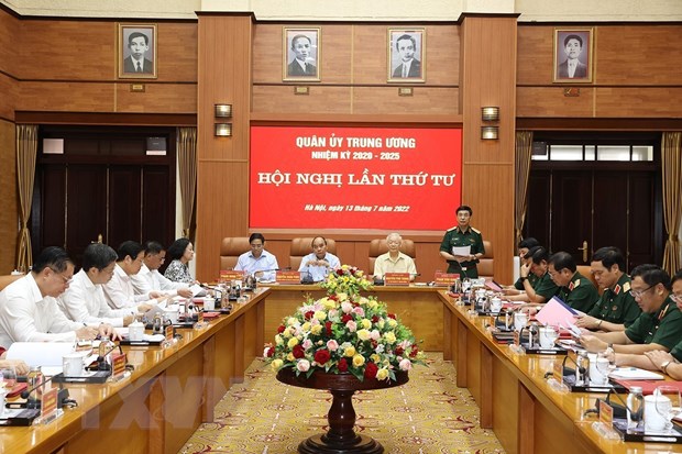 Đại tướng Phan Văn Giang, Ủy viên Bộ Chính trị, Phó Bí thư Quân ủy Trung ương, Bộ trưởng Bộ Quốc phòng phát biểu tại hội nghị. (Ảnh: Trí Dũng/TTXVN)