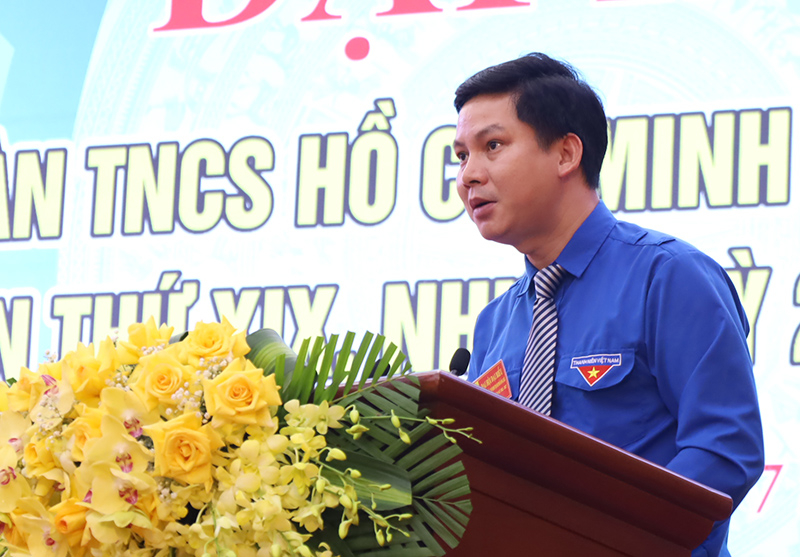 Đồng chí Đặng Đại Bàng, TUV, Bí thư Tỉnh đoàn phát biểu tại đại hội.