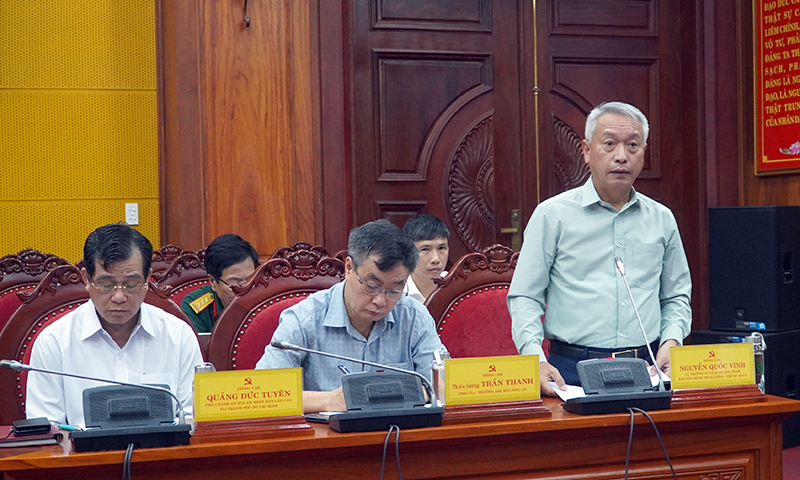 Đại diện Đoàn kiểm tra số 5 trình bày dự thảo báo cáo
