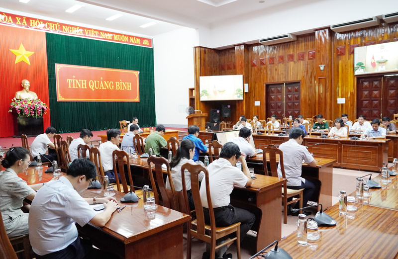 Các đại biểu dự hội nghị tại điểm cầu tỉnh Quảng Bình.
