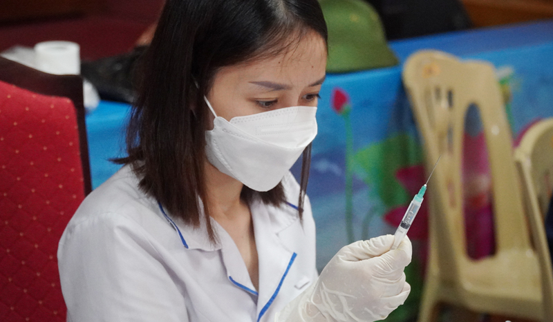 Và vắc xin vẫn là “lá chắn” bảo vệ cộng đồng trong thời gian tới.