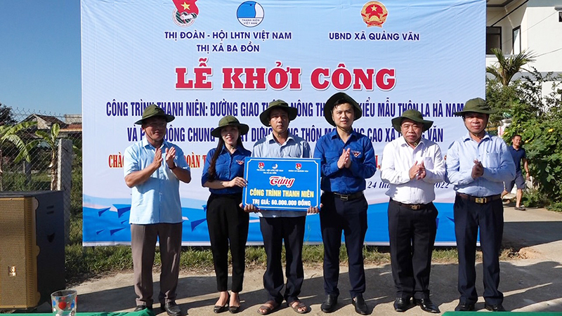 Công trình thanh niên trị giá hơn 60 triệu đồng, góp phần cùng địa phương sớm hoàn thành các chỉ tiêu khu dân cư kiểu mẫu năm 2022.