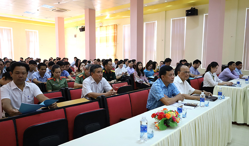 Các đại biểu tham dự lớp bồi dưỡng.