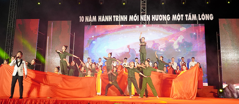 Các tiết mục nghệ thuật được biểu diễn tại chương trình.