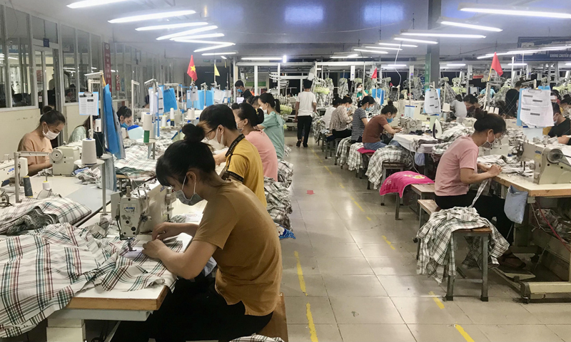 Các doanh nghiệp trên địa bàn tỉnh tích cực hưởng ứng phong trào thi đua “Lao động giỏi, lao động sáng tạo”, quyết tâm chiến thắng đại dịch Covid-19.