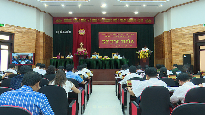 Toàn cảnh kỳ họp.