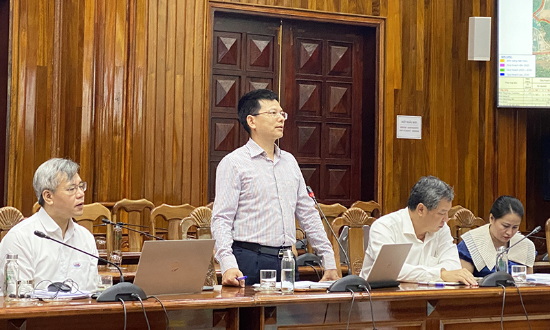 Đại diện Cục Hàng hải Việt Nam phát biểu tại buổi làm việc.