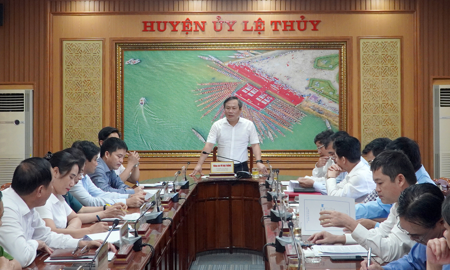  Toàn cảnh buổi làm việc