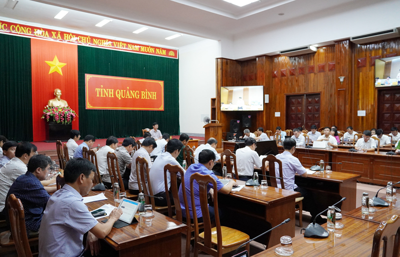 Các đại biểu dự hội nghị tại điểm cầu tỉnh Quảng Bình.