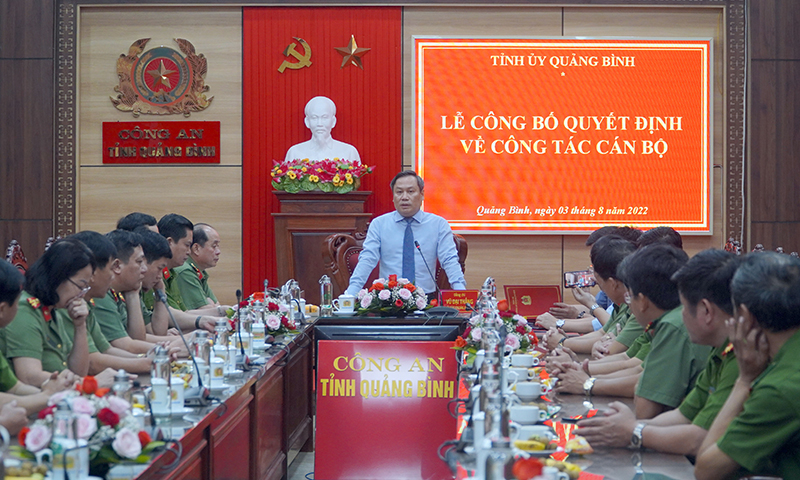 Toàn cảnh lễ công bố