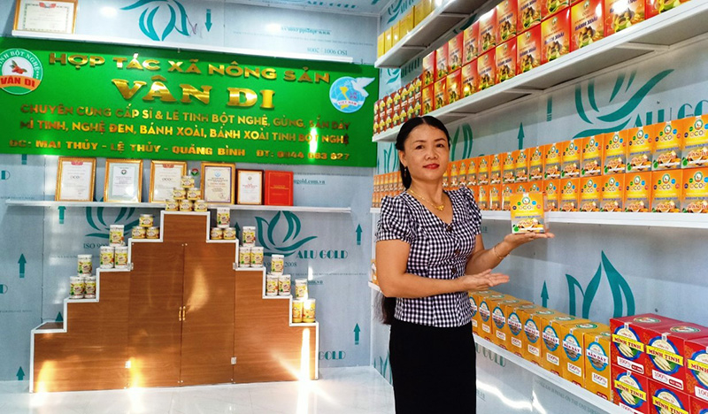 Bánh xoài Vân Di tham gia hội nghị xúc tiến thương mại khu vực miền Trung-Tây Nguyên.