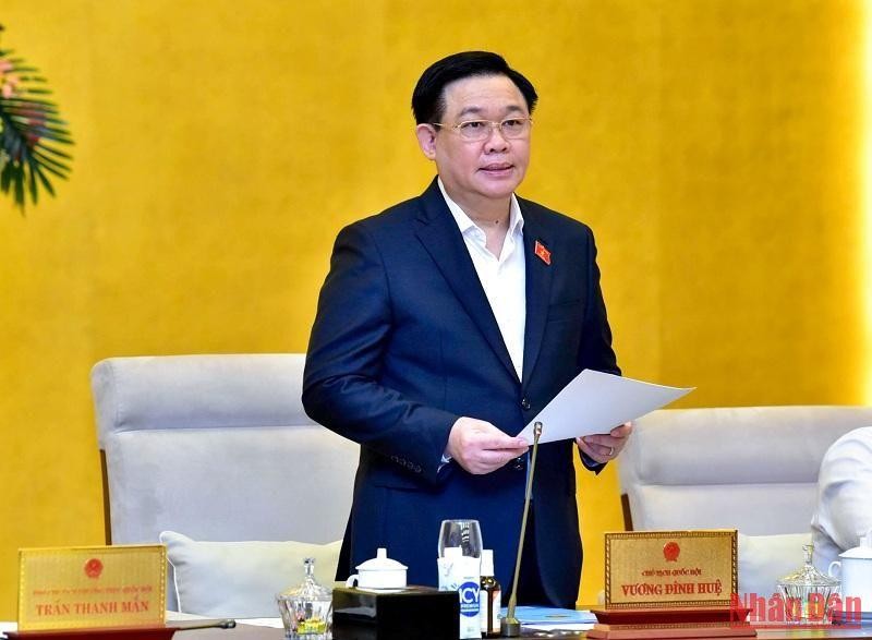 Chủ tịch Quốc hội Vương Đình Huệ điều hành các nội dung tại phiên họp thứ 13 Ủy ban Thường vụ Quốc hội. (Ảnh Duy Linh)