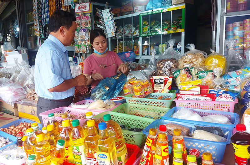 Người tiêu dùng mong muốn giá hàng hóa giảm giá theo giá xăng dầu.