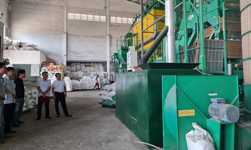 Đoàn kiểm tra, thẩm định đề án khuyến công tỉnh Quảng Bình đợt 1 năm 2022 kiểm tra tại Công ty TNHH MTV Giống cây trồng Quảng Bình.