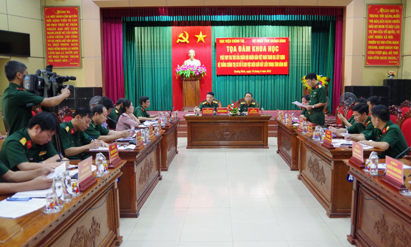 Toàn cảnh buổi tọa đàm.
