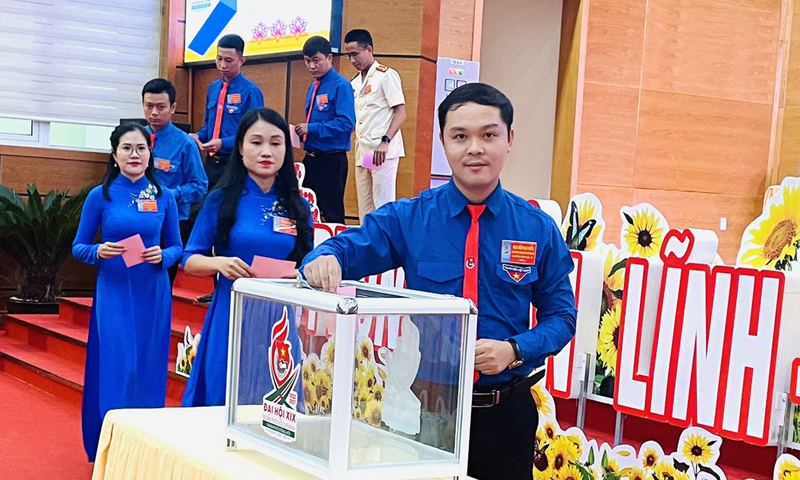 Công tác bầu cử bảo đảm thực hiện nghiêm nguyên tắc tập trung dân chủ, bỏ phiếu kín.