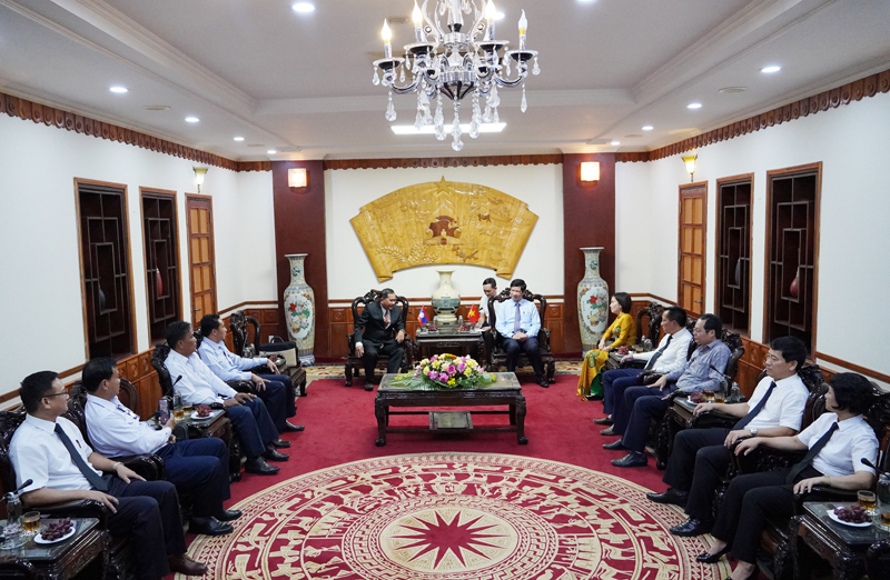 Toàn cảnh buổi tiếp.